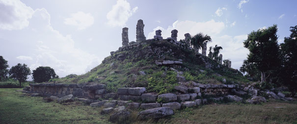 Mayan ruins at Ake - ake mayan ruins,ake mayan temple,mayan temple pictures,mayan ruins photos
